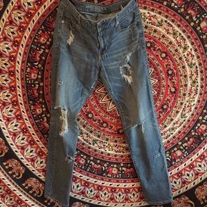 American eagle distressed jeans